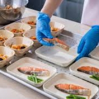 【病院の調理師/派遣】★時給 1,600円♪ 食材カット~調理業務をお任せ!! 西新井大師西駅から徒歩5分