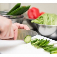 ◇御茶ノ水駅より10分◇病院内で調理師の仕事/1600円/完全週休2日制◎社員登録制度あり◎